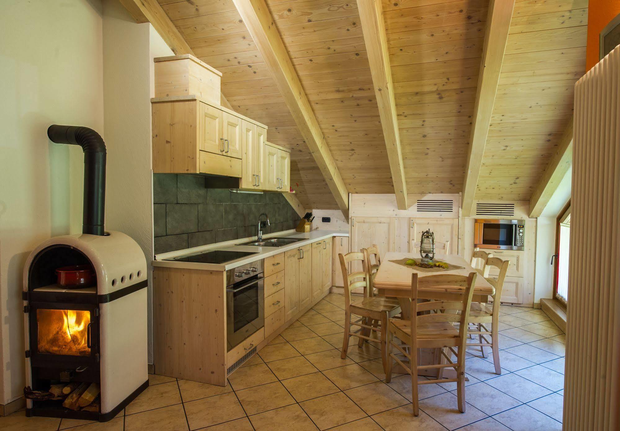 Chalet La Rugiada Bormio Exterior photo